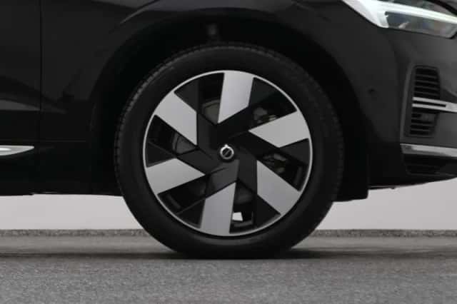 Volvo XC60 (2023) thumbnail 42