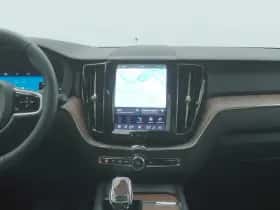 Volvo XC60 (2023) thumbnail 8