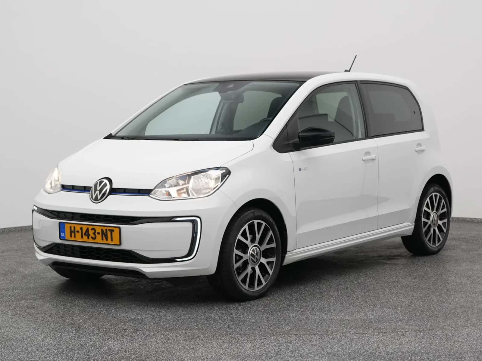 Volkswagen E-Up! (2020) — foto 1