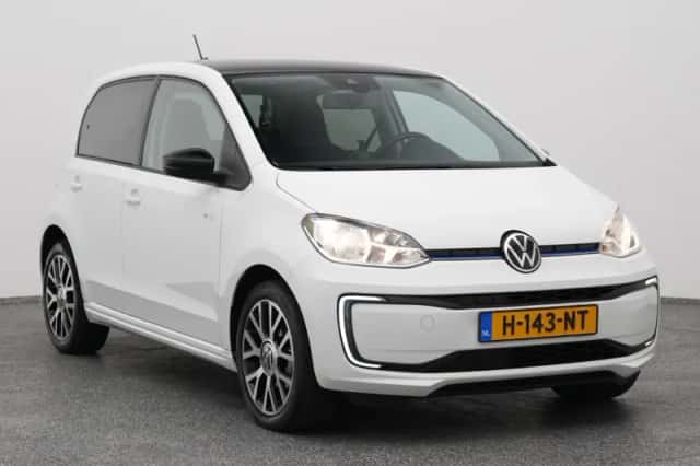 Volkswagen E-Up! (2020) thumbnail 2
