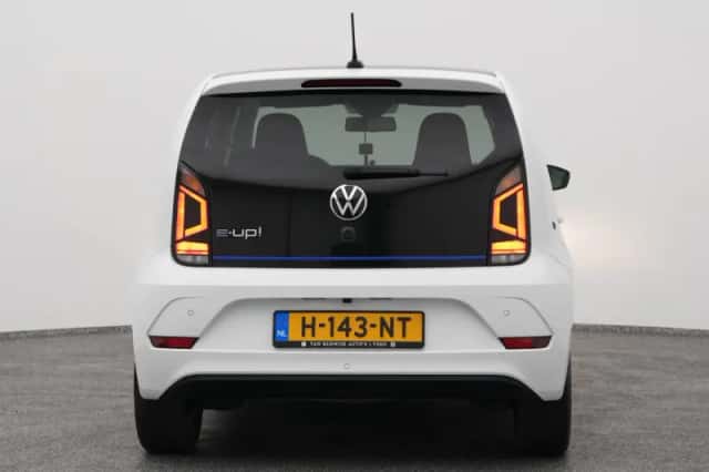 Volkswagen E-Up! (2020) thumbnail 11