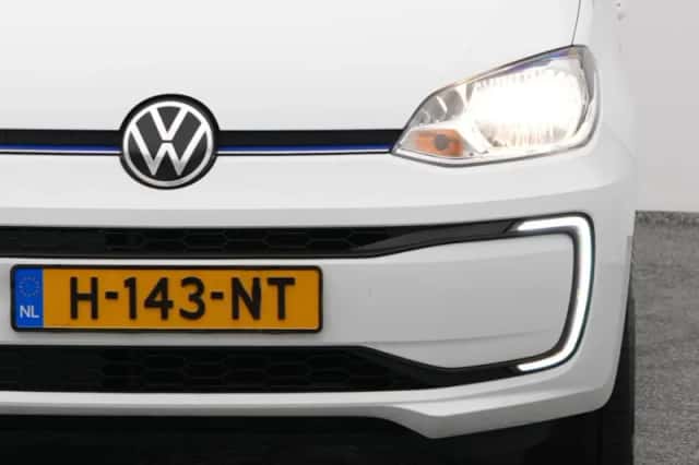 Volkswagen E-Up! (2020) thumbnail 20