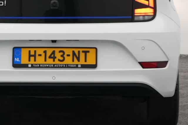 Volkswagen E-Up! (2020) thumbnail 21