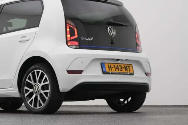 Volkswagen E-Up! (2020) thumbnail 23