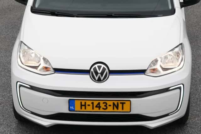 Volkswagen E-Up! (2020) thumbnail 31
