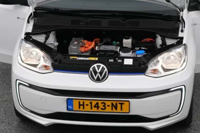 Volkswagen E-Up! (2020) thumbnail 32