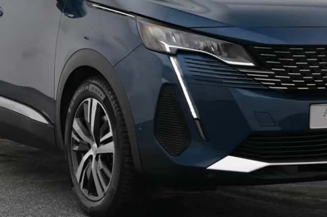 Peugeot 3008 (2021) thumbnail 17