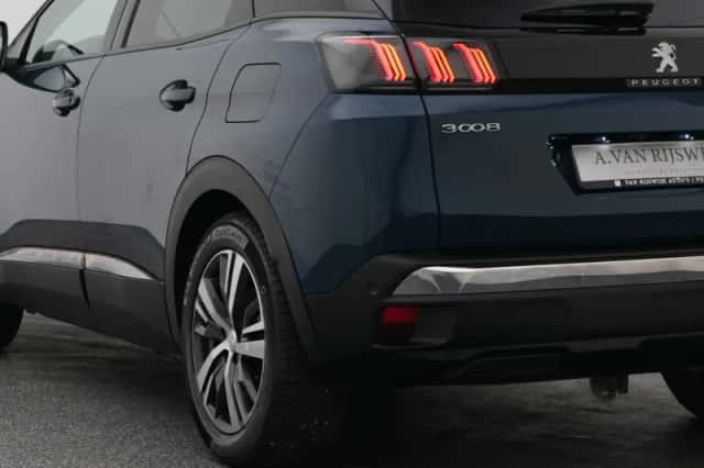 Peugeot 3008 (2021) thumbnail 18