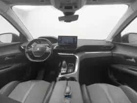 Peugeot 3008 (2021) thumbnail 3