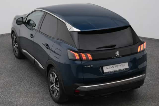 Peugeot 3008 (2021) thumbnail 25