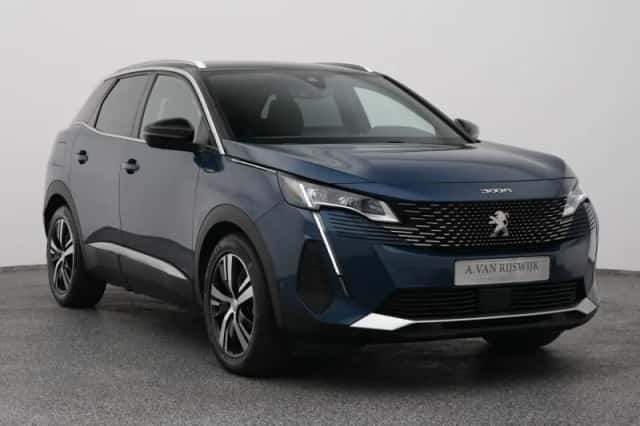 Peugeot 3008 (2022) thumbnail 2