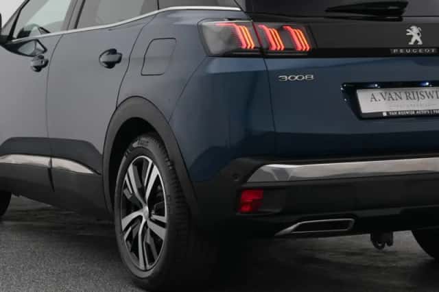 Peugeot 3008 (2022) thumbnail 18