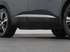 Peugeot 3008 (2022) thumbnail 38