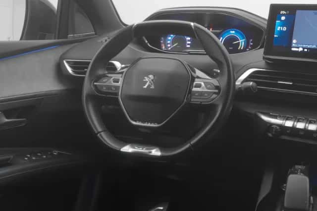 Peugeot 3008 (2022) thumbnail 7