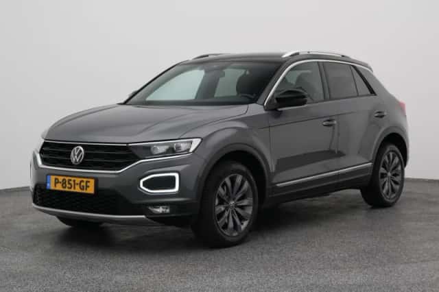 Volkswagen T-Roc (2022) thumbnail 1