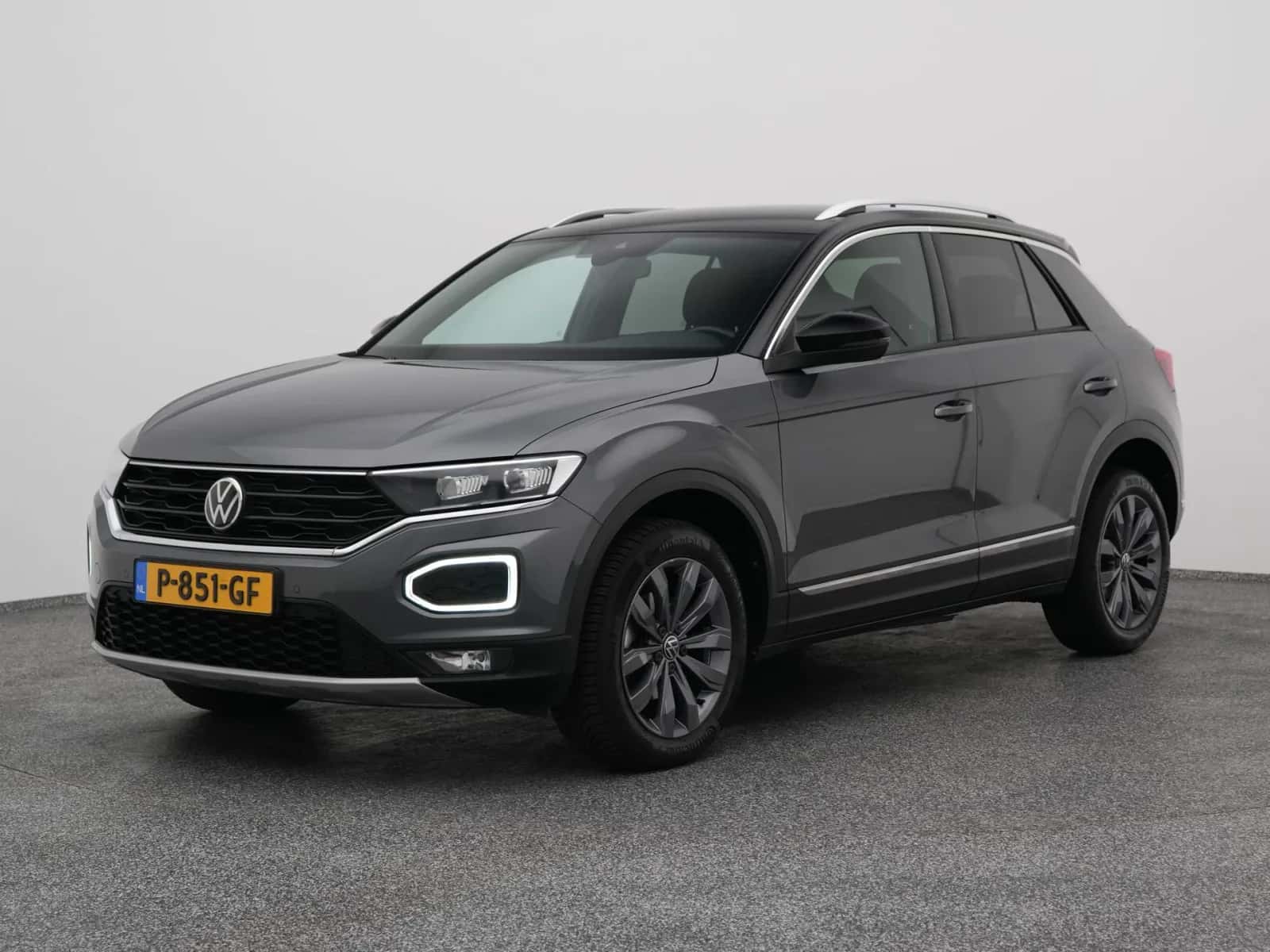 Volkswagen T-Roc (2022) — foto 1