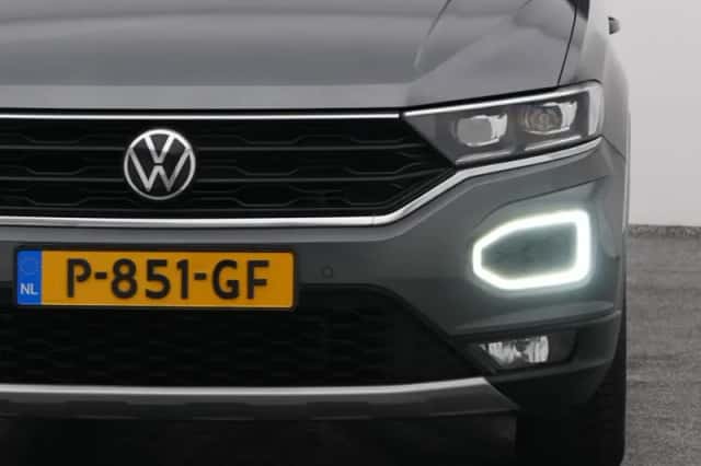 Volkswagen T-Roc (2022) thumbnail 19