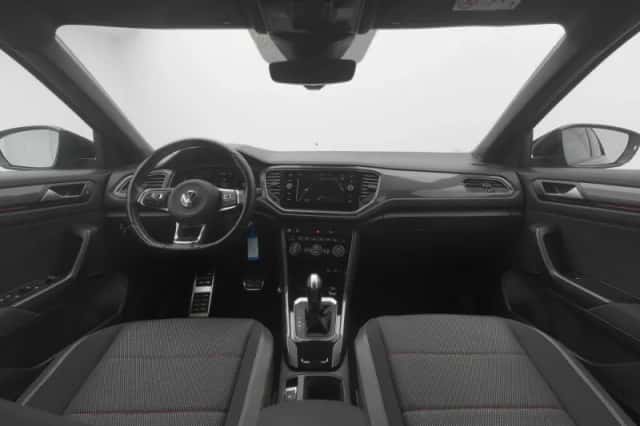 Volkswagen T-Roc (2022) thumbnail 3