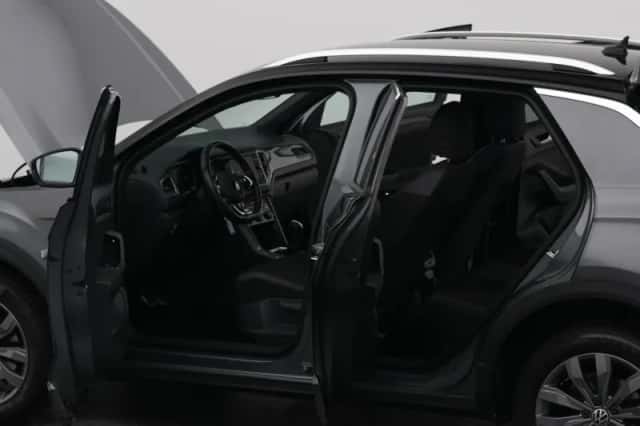 Volkswagen T-Roc (2022) thumbnail 33