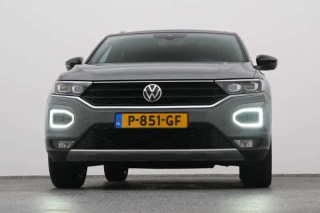 Volkswagen T-Roc (2022) thumbnail 35