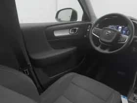 Volvo XC40 (2022) thumbnail 11