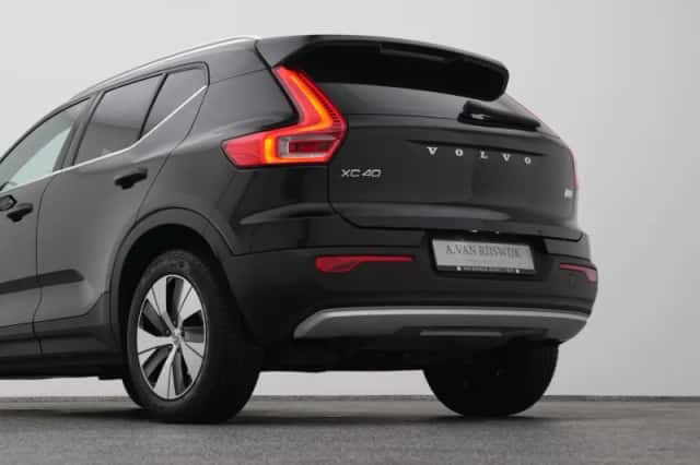 Volvo XC40 (2022) thumbnail 22