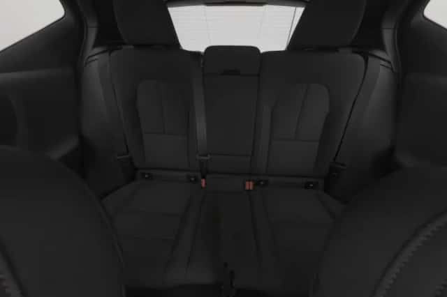 Volvo XC40 (2022) thumbnail 4