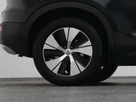Volvo XC40 (2022) thumbnail 41