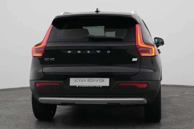 Volvo XC40 (2022) thumbnail 10