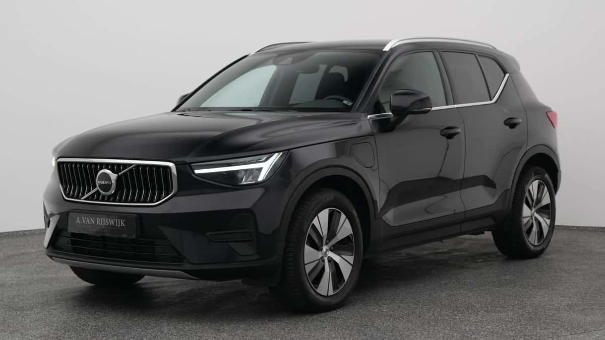 Volvo XC40 (2023) — foto 1