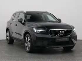 Volvo XC40 (2023) thumbnail 2