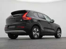 Volvo XC40 (2023) thumbnail 16