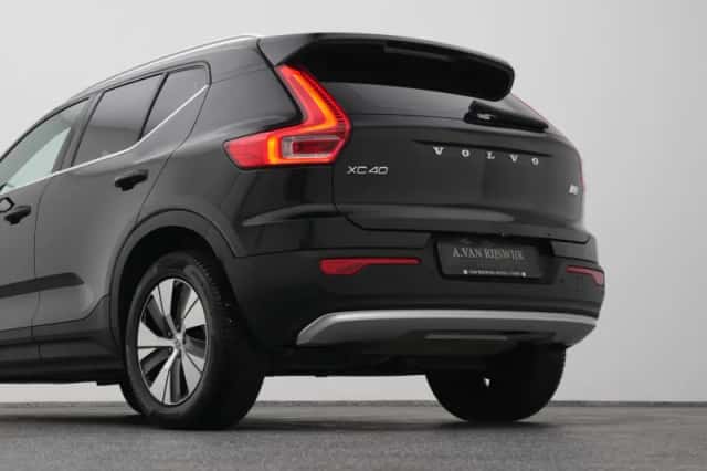 Volvo XC40 (2023) thumbnail 22