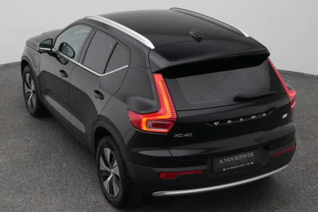 Volvo XC40 (2023) thumbnail 25