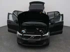 Volvo XC40 (2023) thumbnail 27