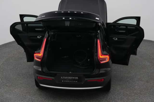 Volvo XC40 (2023) thumbnail 29