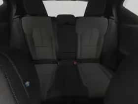 Volvo XC40 (2023) thumbnail 4