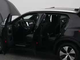 Volvo XC40 (2023) thumbnail 33