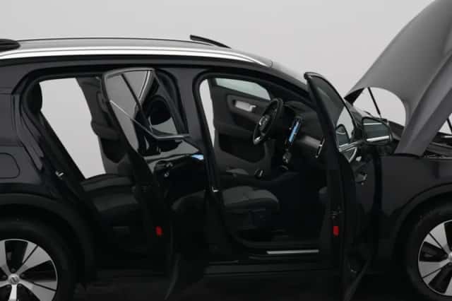 Volvo XC40 (2023) thumbnail 34