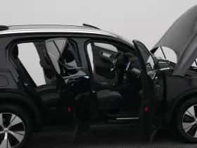 Volvo XC40 (2023) thumbnail 34