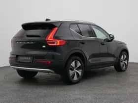 Volvo XC40 (2023) thumbnail 6