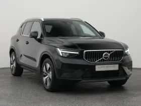 Volvo XC40 (2022) thumbnail 2
