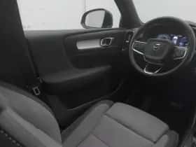 Volvo XC40 (2022) thumbnail 11