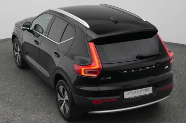 Volvo XC40 (2022) thumbnail 25