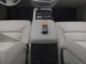 Volvo V60 (2022) thumbnail 12