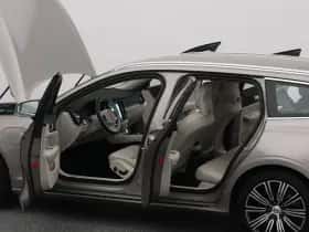 Volvo V60 (2022) thumbnail 33