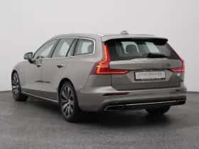 Volvo V60 (2022) thumbnail 5