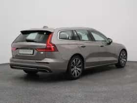Volvo V60 (2022) thumbnail 6