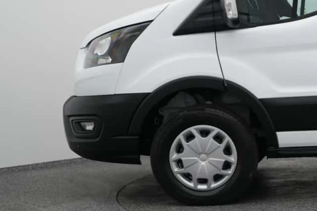 Ford E-Transit (2023) thumbnail 22