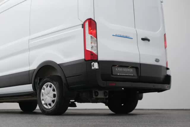 Ford E-Transit (2023) thumbnail 23